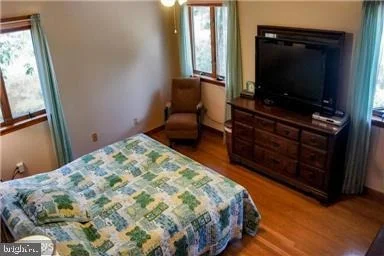 Photo of 5768 DOCKSIDE LANE