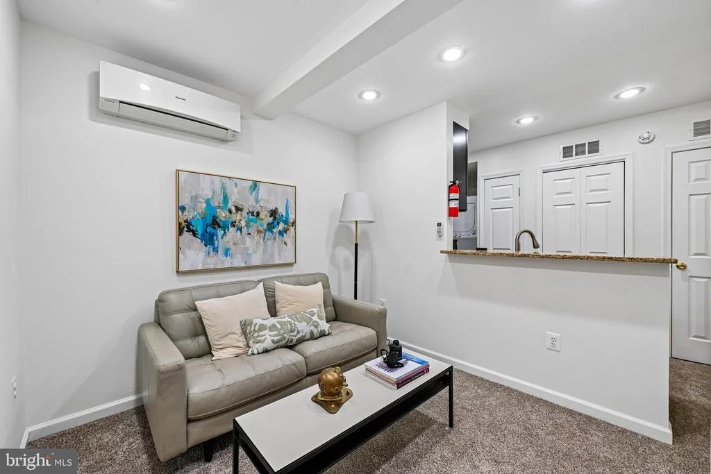 Photo of 123 7TH STREET NE