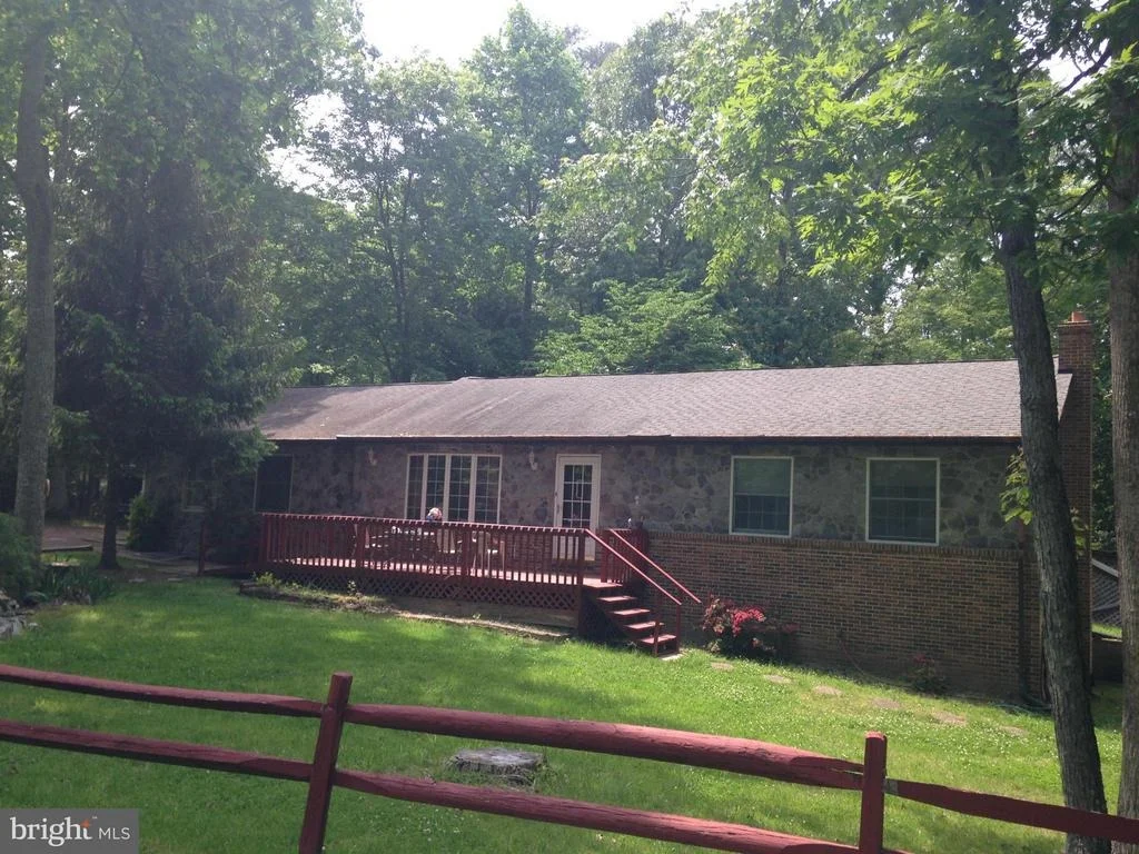 Photo of 1395 SOLLERS WHARF ROAD
