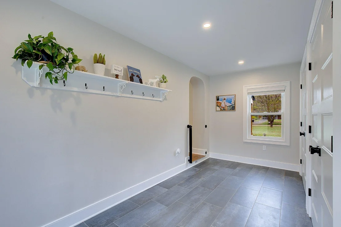 Photo of 818 CEDARCROFT DRIVE