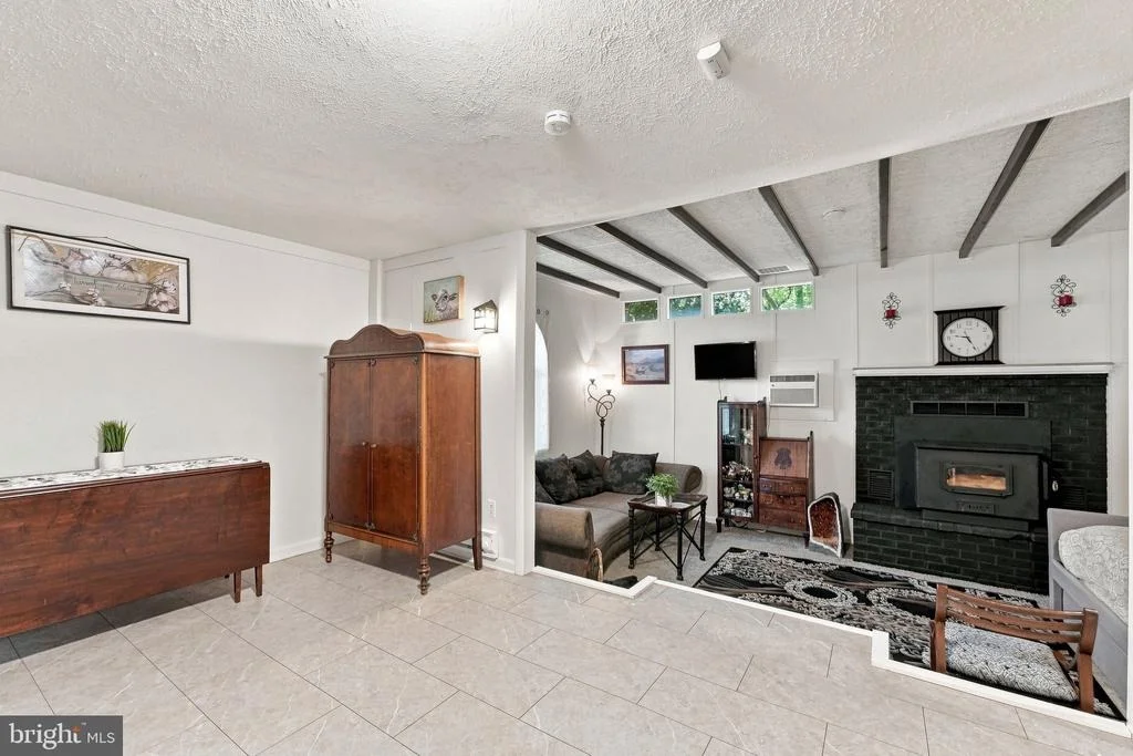 Photo of 616 HARRIS DRIVE