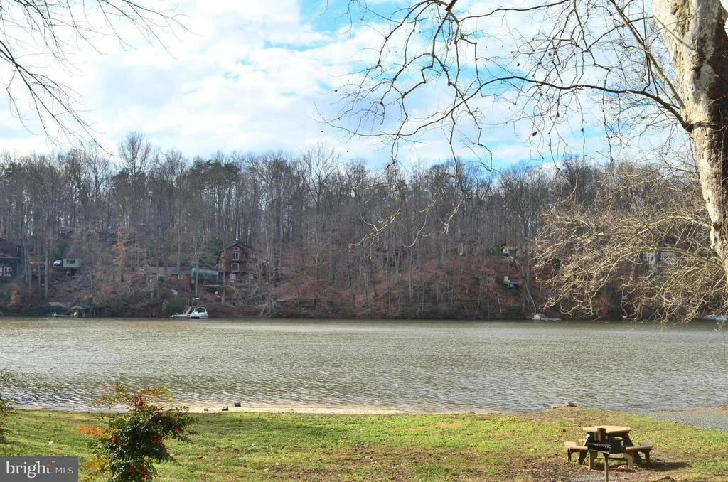 Photo of 11680 TEMPLE LOOP