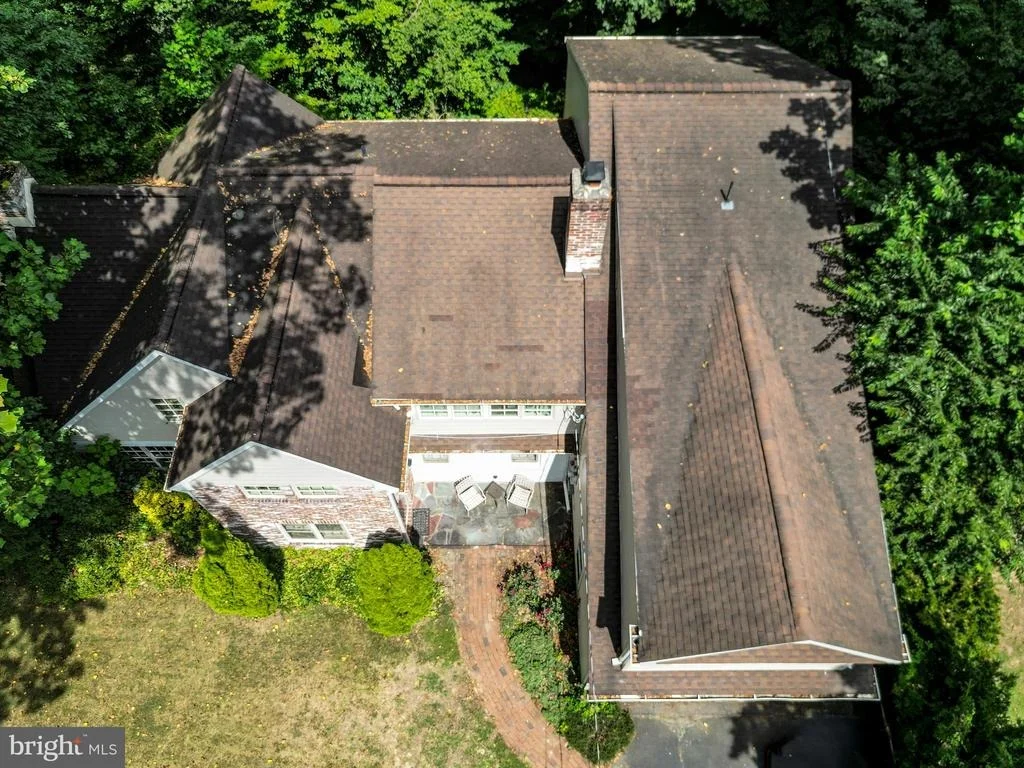 Photo of 501 SOMERSET DRIVE