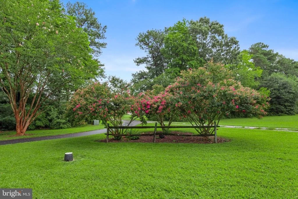 Photo of 23900 EMMA LANE