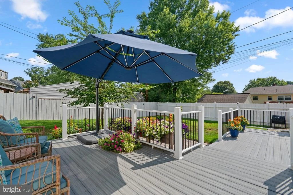 Photo of 1106 BEALL PLACE