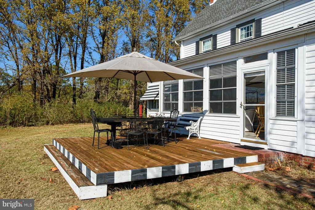 Photo of 1308 TOWN POINT ROAD