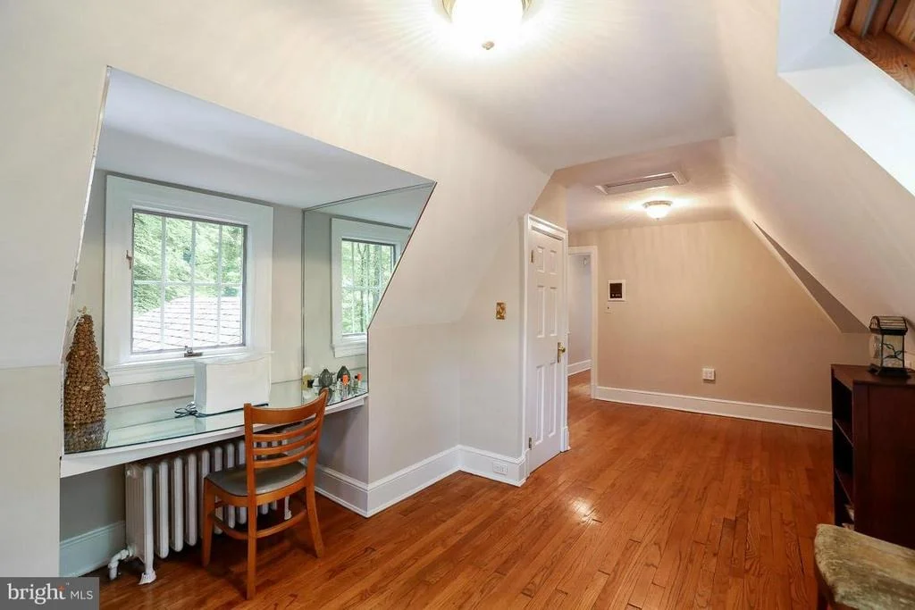Photo of 6580 BRADDOCK ROAD