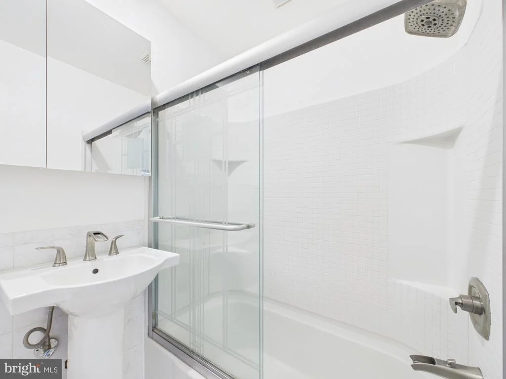 Photo of 5512 KATHLEEN PLACE