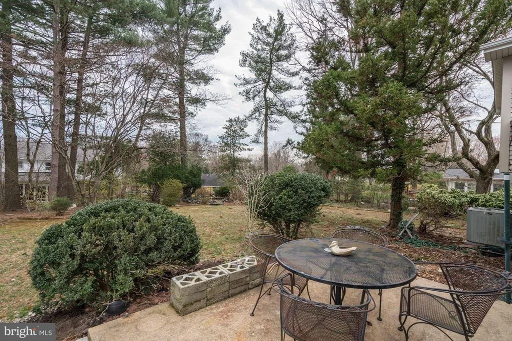 Photo of 2507 W MEREDITH DRIVE