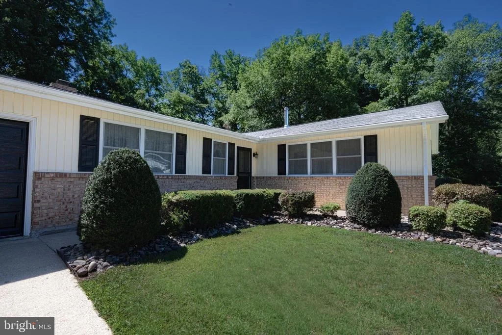 Photo of 24 MERION COURT