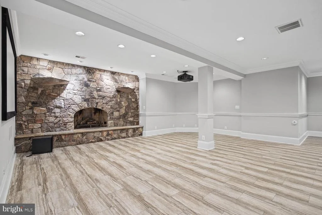 Photo of 9404 FOREST HAVEN DRIVE