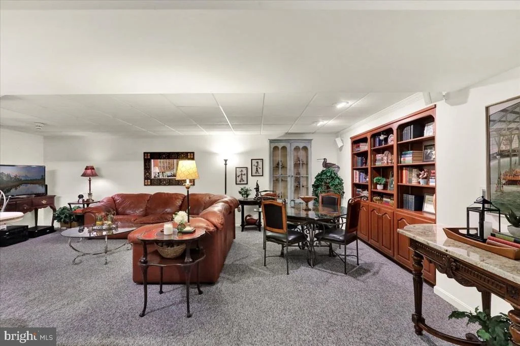 Photo of 225 LOGAN AVENUE