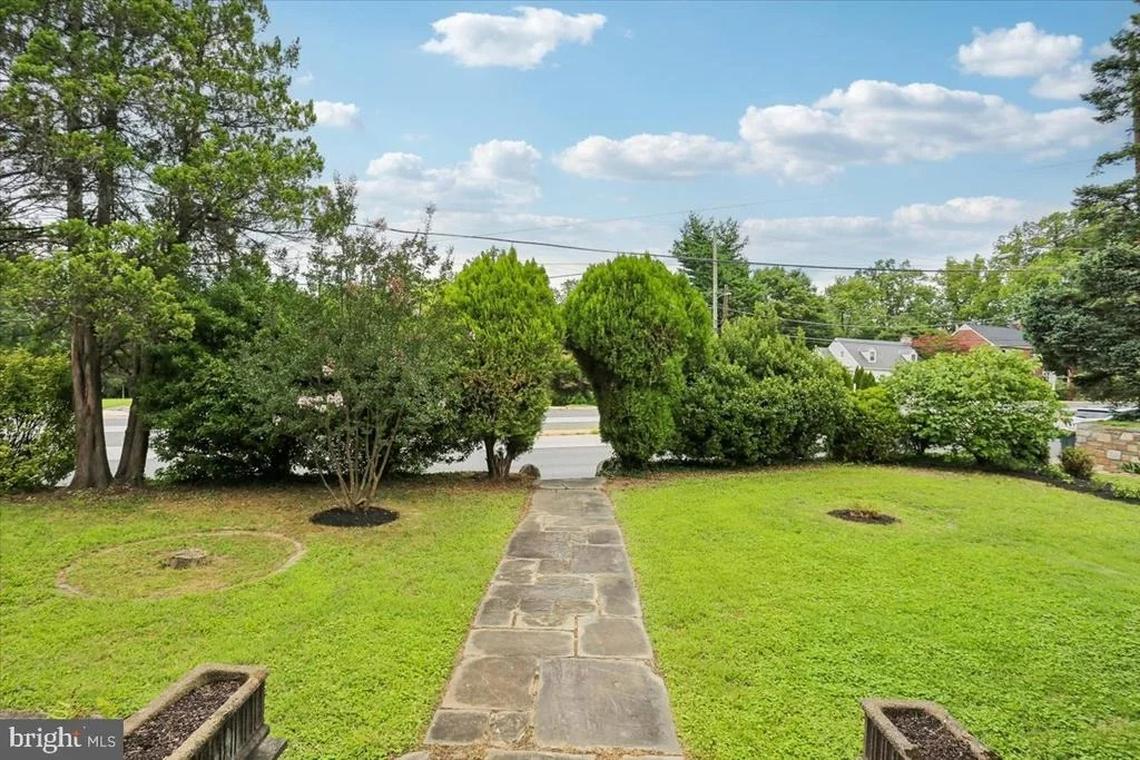 Photo of 9501 COLESVILLE ROAD