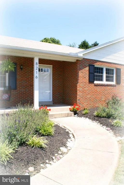 Photo of 8216 GLENDALE DRIVE