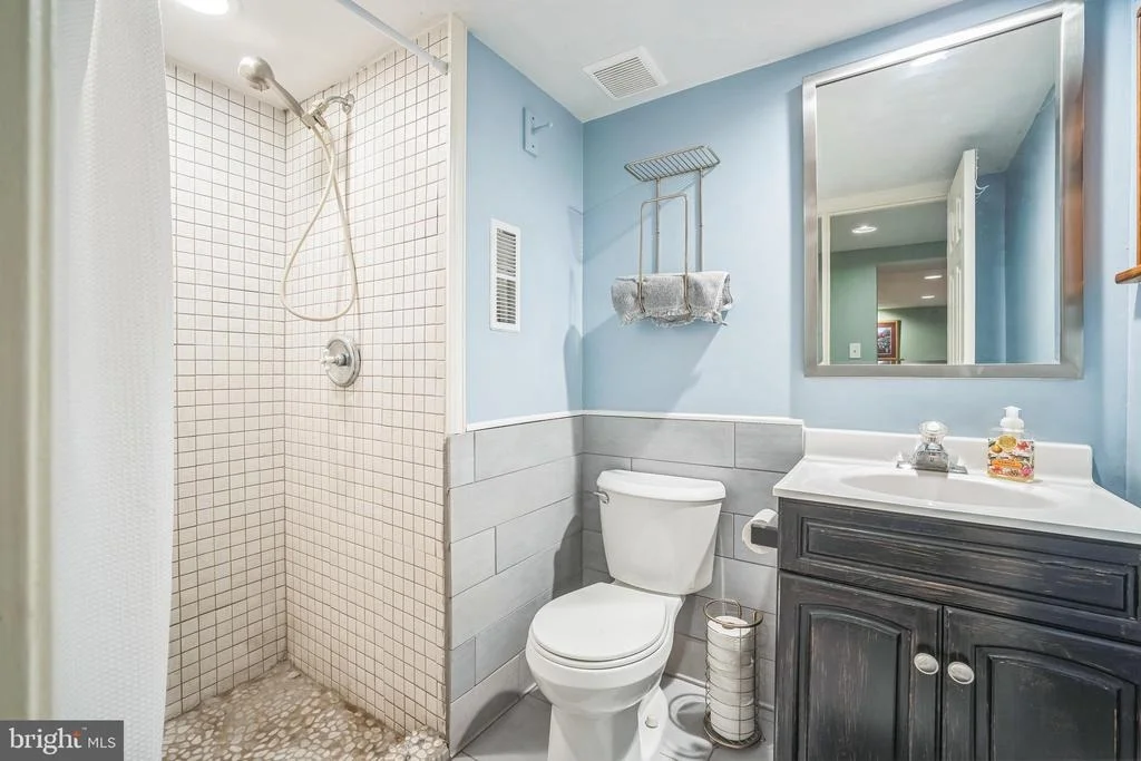 Photo of 6637 MOUNT PHILLIP ROAD