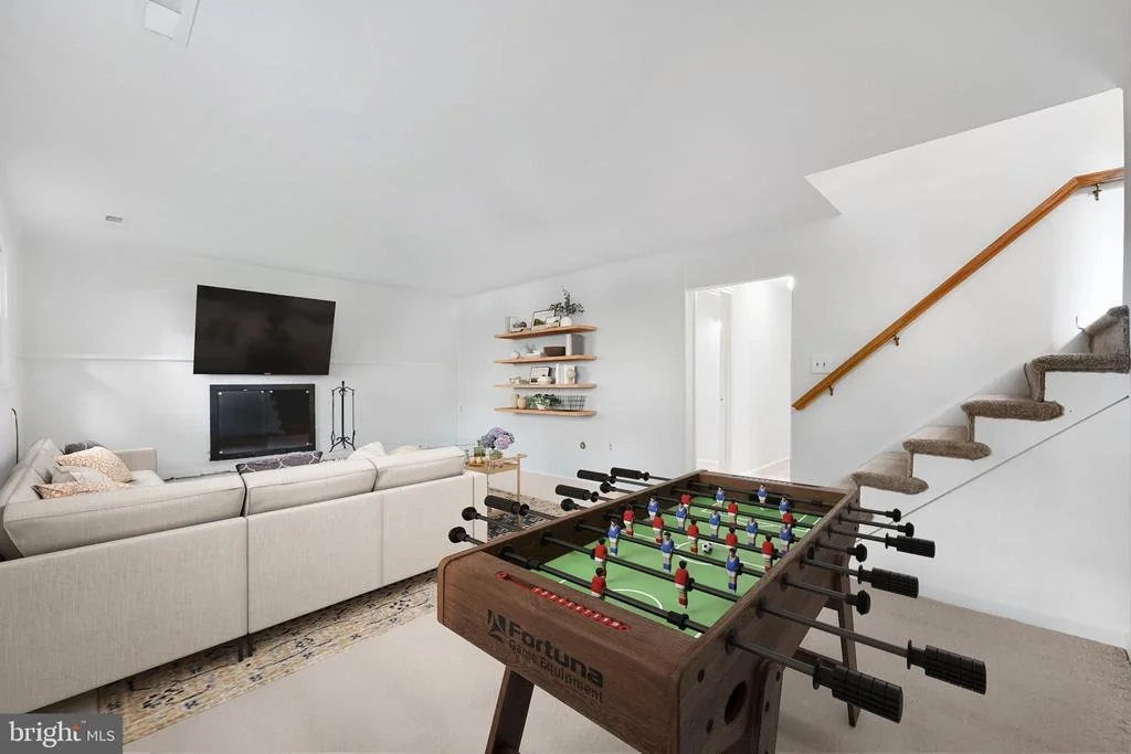 Photo of 852 DIAMOND DRIVE