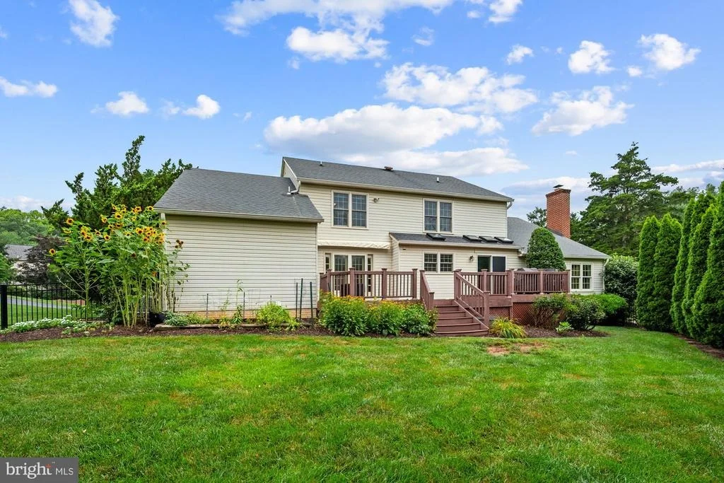 Photo of 10215 MARTINHOE DRIVE