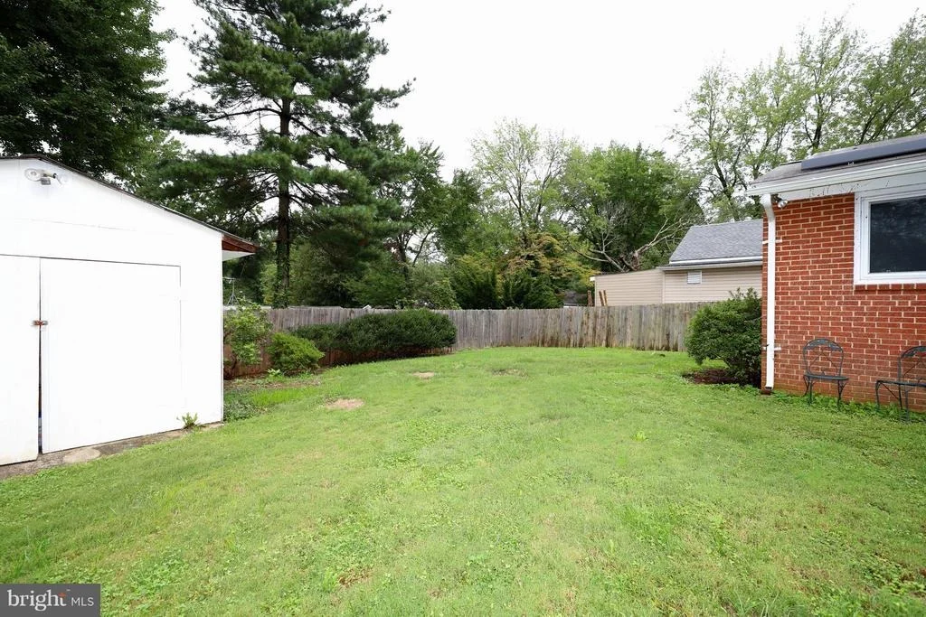 Photo of 13105 HOLDRIDGE ROAD