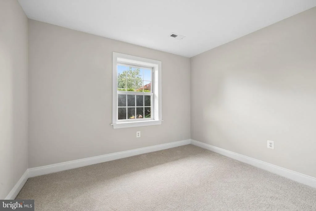 Photo of 5842 RIVERSIDE DRIVE