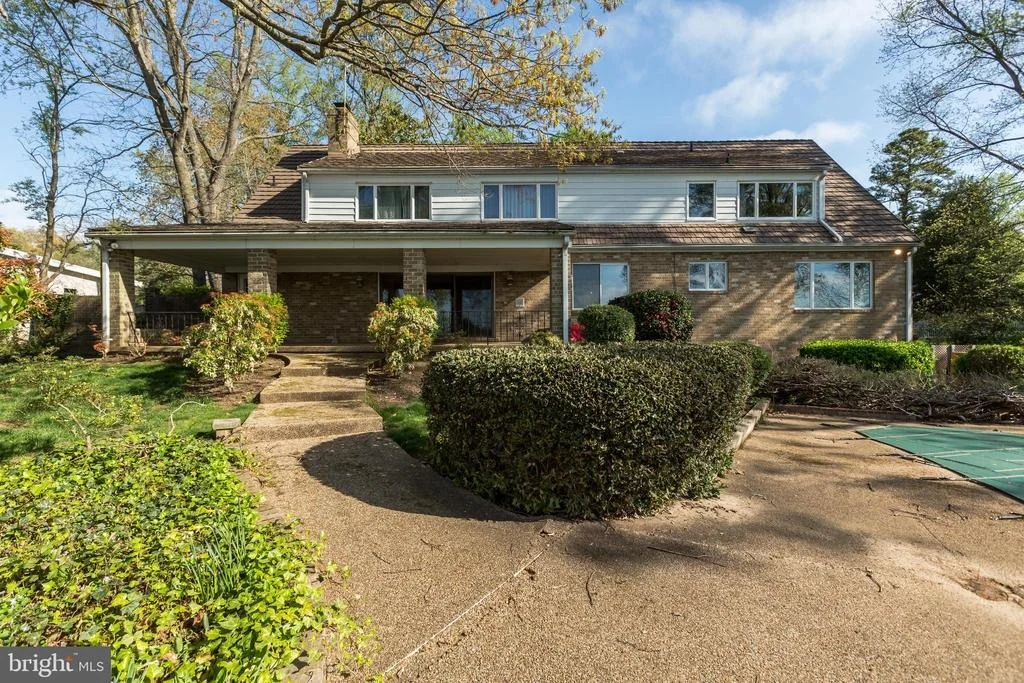 Photo of 5709 RIVER DRIVE