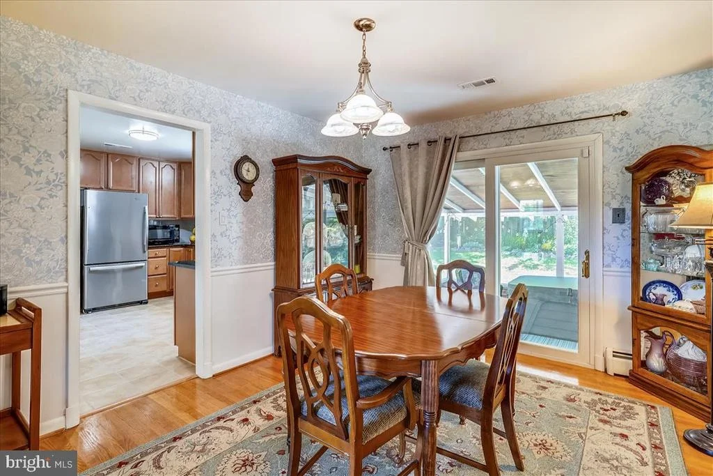 Photo of 18901 MUNCASTER ROAD