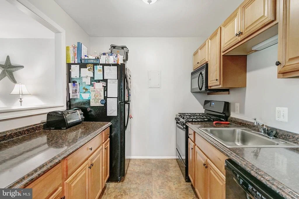 Photo of Unit 11 at 3750 BEL PRE