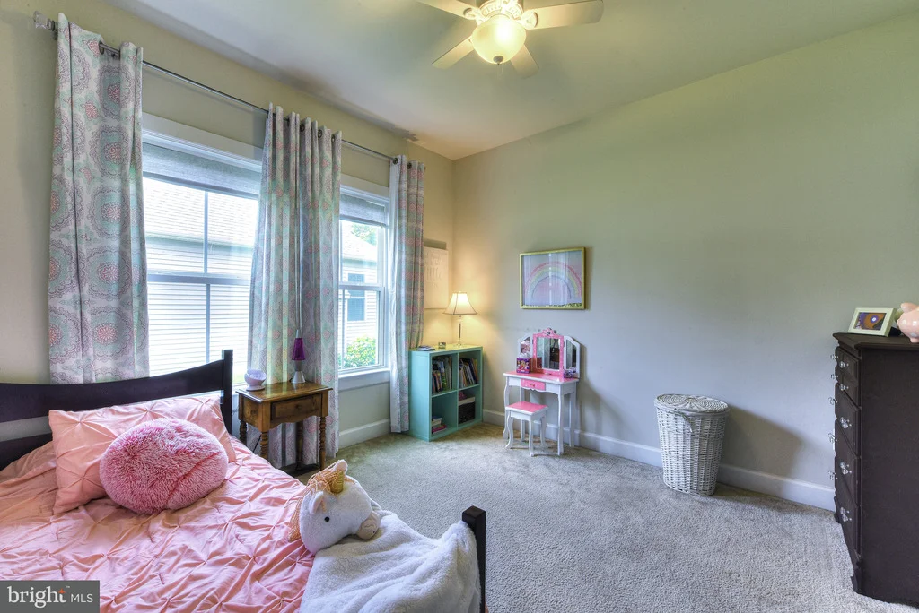 Photo of 33512 AUBURN DRIVE