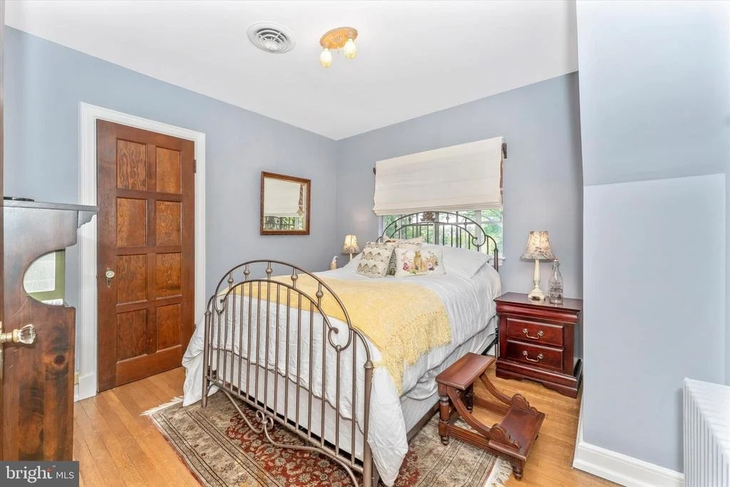 Photo of 402 W 2ND STREET