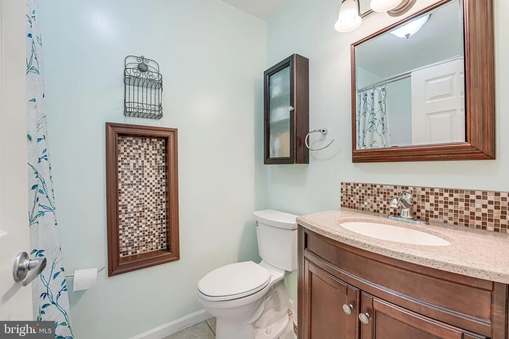 Photo of 8132 HILLCREST DRIVE