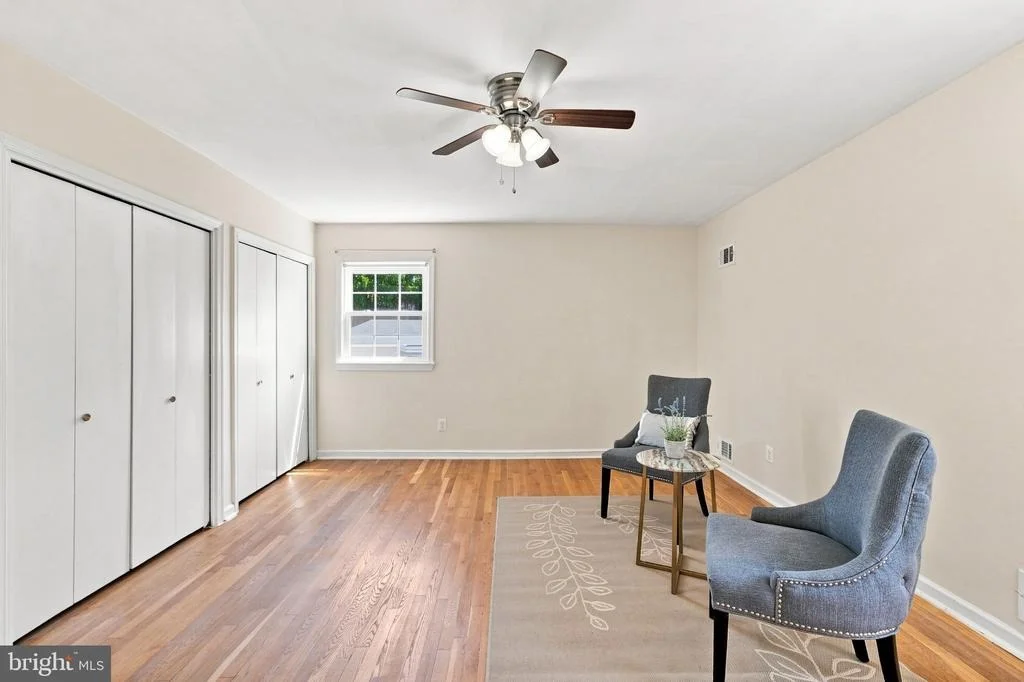 Photo of 2400 E GATE DRIVE