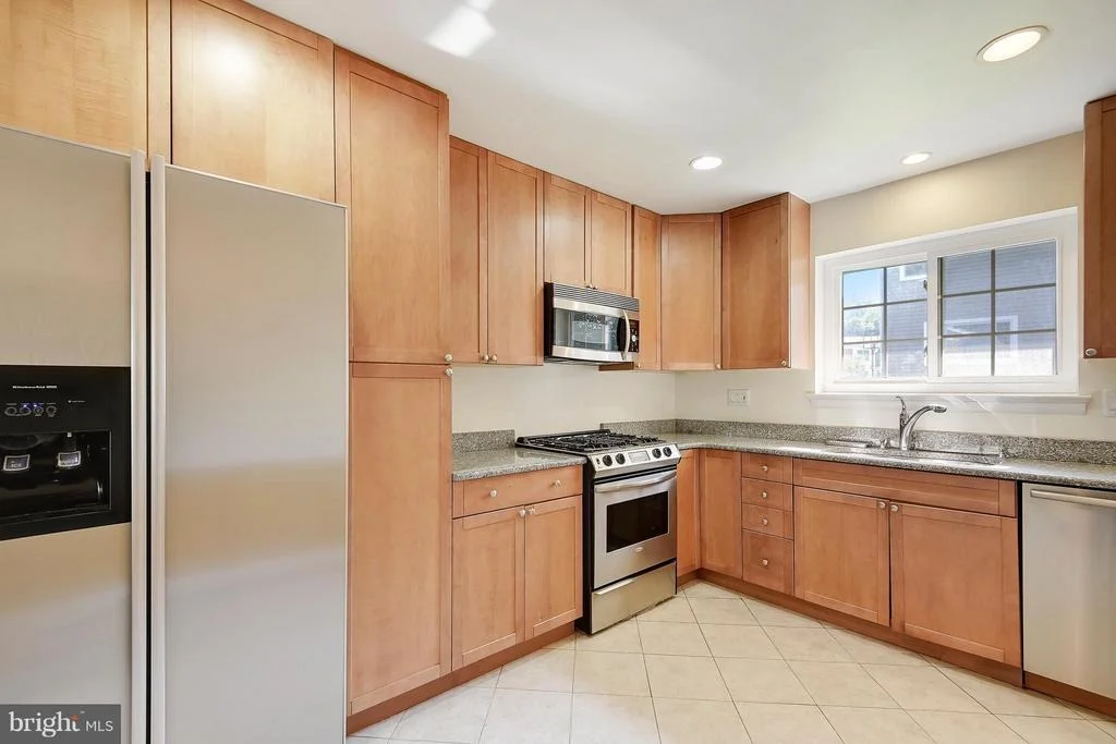 Photo of 9517 FLOWER AVENUE