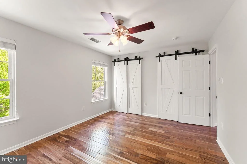 Photo of 817 KENNETH PLACE SE