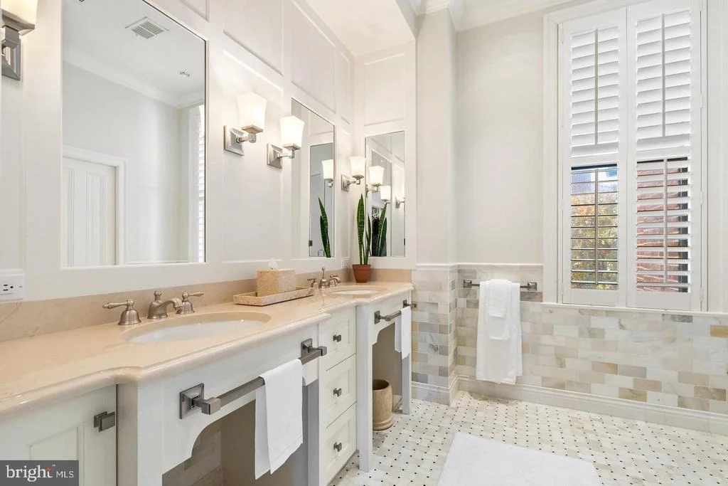 Photo of 1601 28TH STREET NW