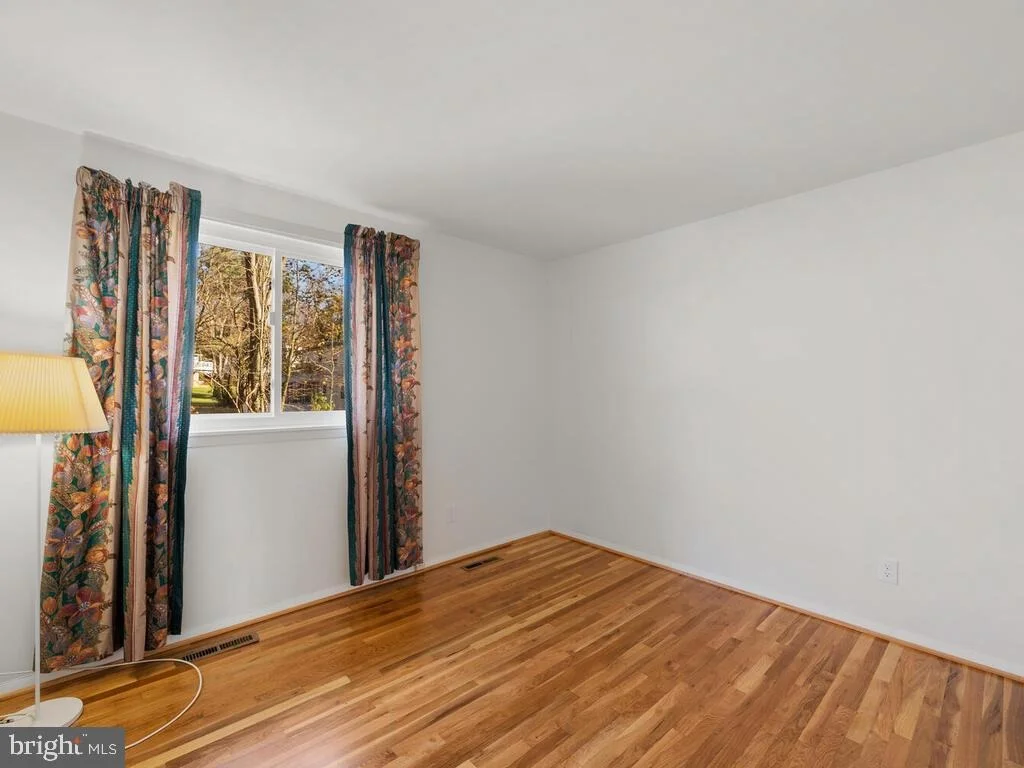 Photo of 5013 ELIOTS OAK ROAD