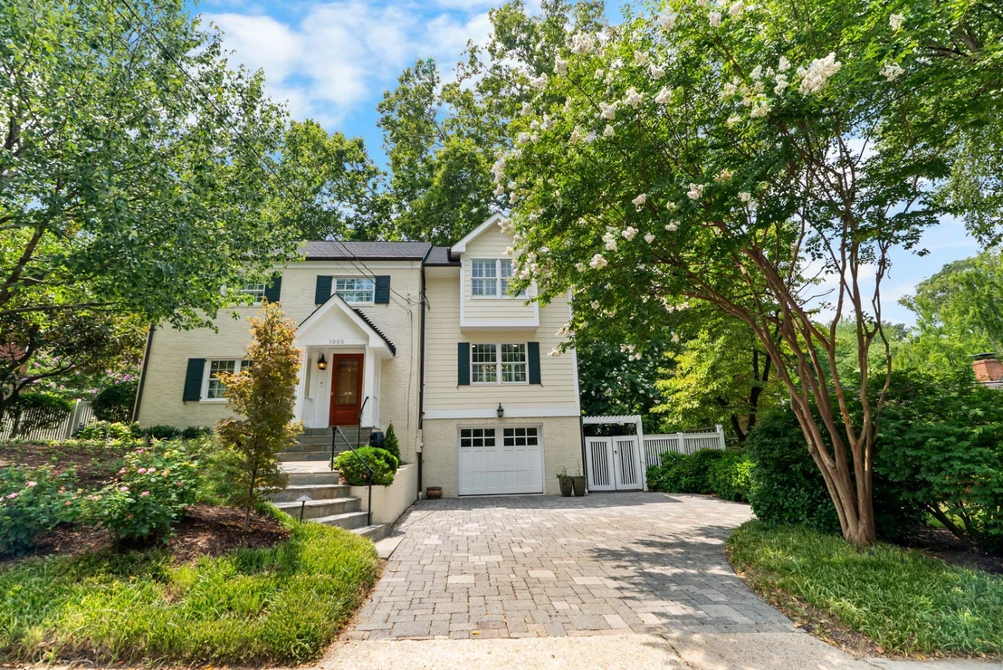 Photo of 1000 W BRADDOCK ROAD