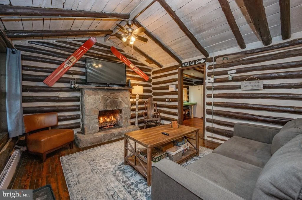 Photo of 560 GLENDALE ROAD