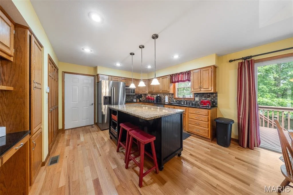 Photo of 905 Cypress Drive