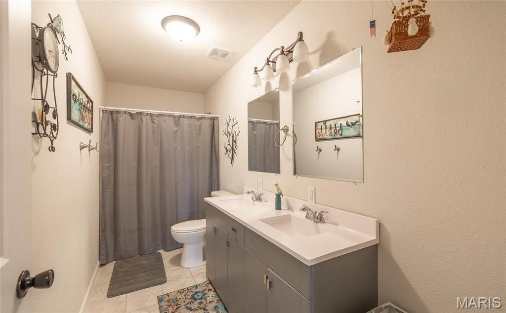 Photo of 8096 Buffington Road