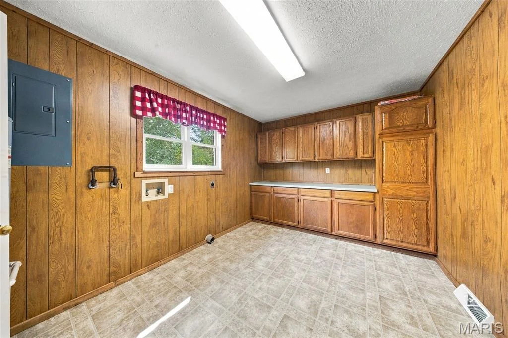 Photo of 300 Greentree Road