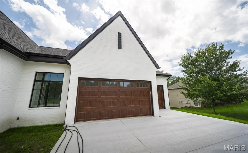 Photo of 604 Winchester Drive