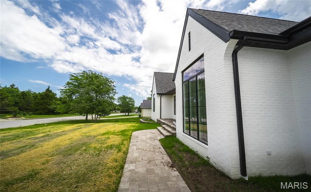 Photo of 604 Winchester Drive