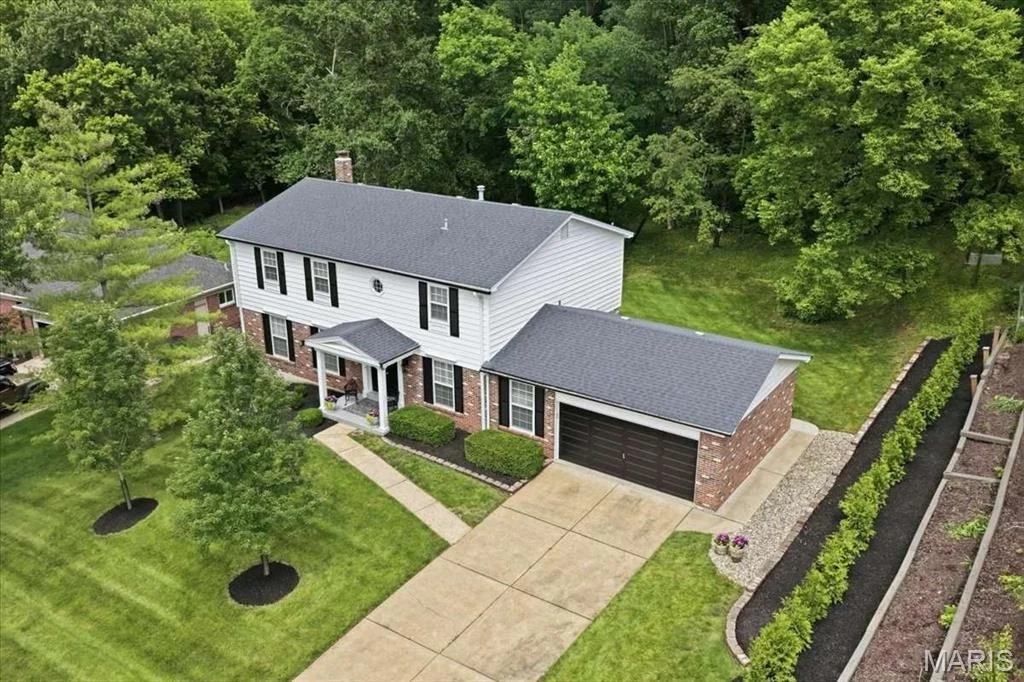 Photo of 2108 Cedaroyal Drive