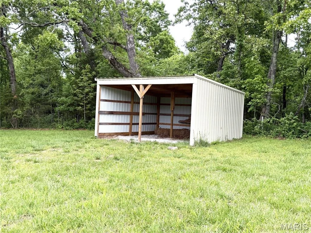 Photo of 2864 Spring Valley Road