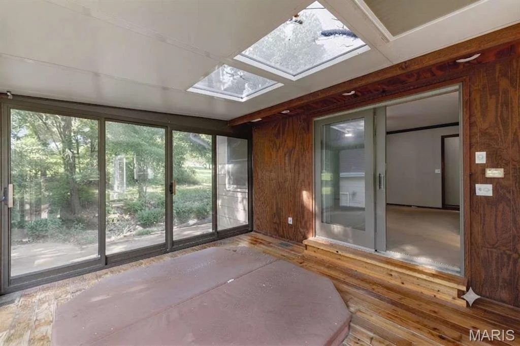 Photo of 6 Deer Creek Drive