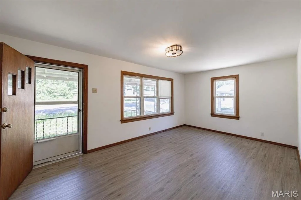 Photo of 4275 Flucom Road