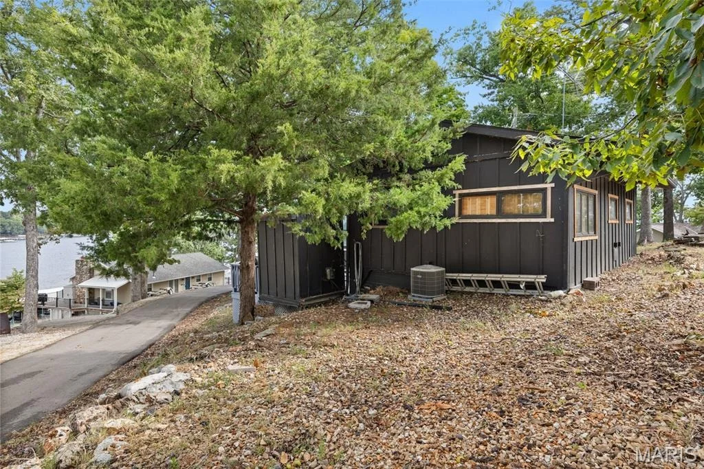 Photo of 33017 Fairglen Road
