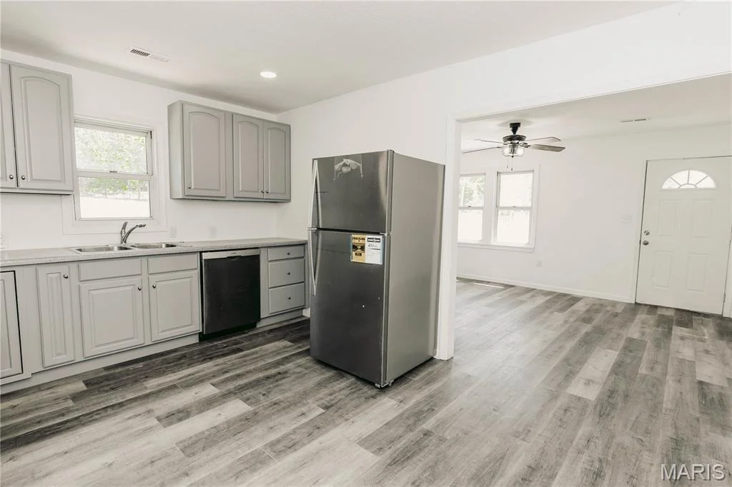 Photo of 308 W 5th Street