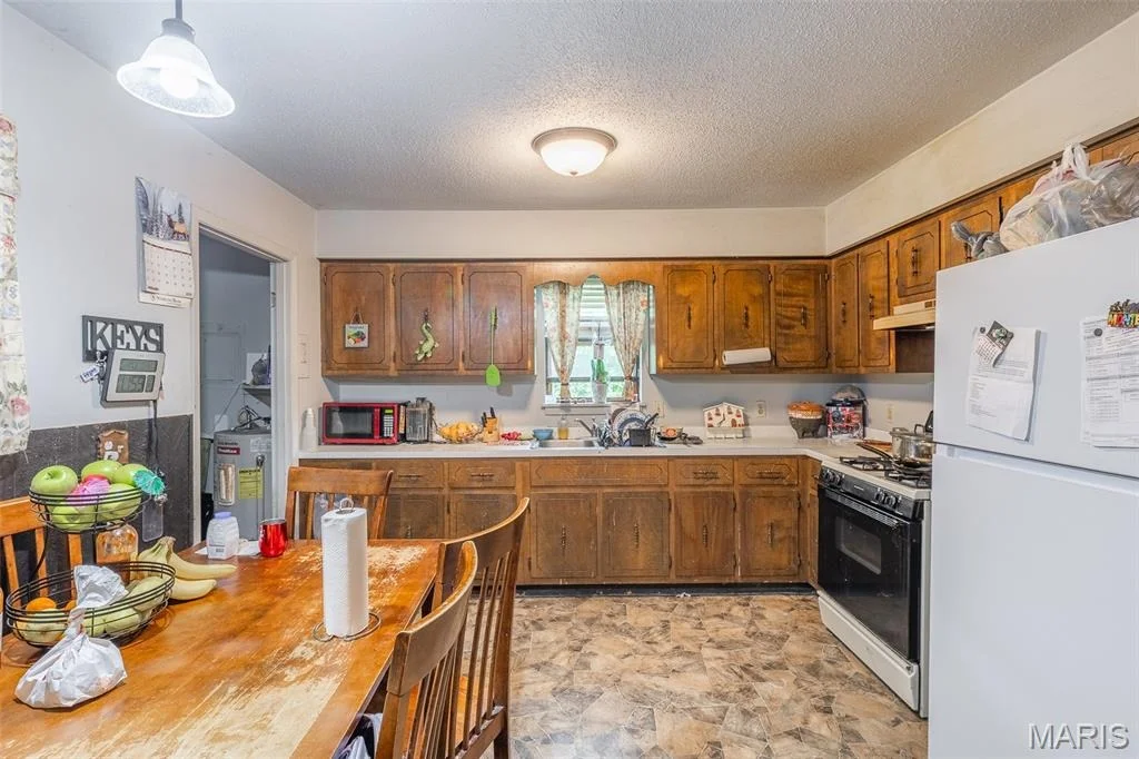 Photo of 2709 Oakmoore Drive