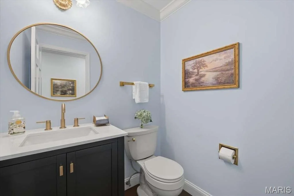 Photo of 2108 Cedaroyal Drive