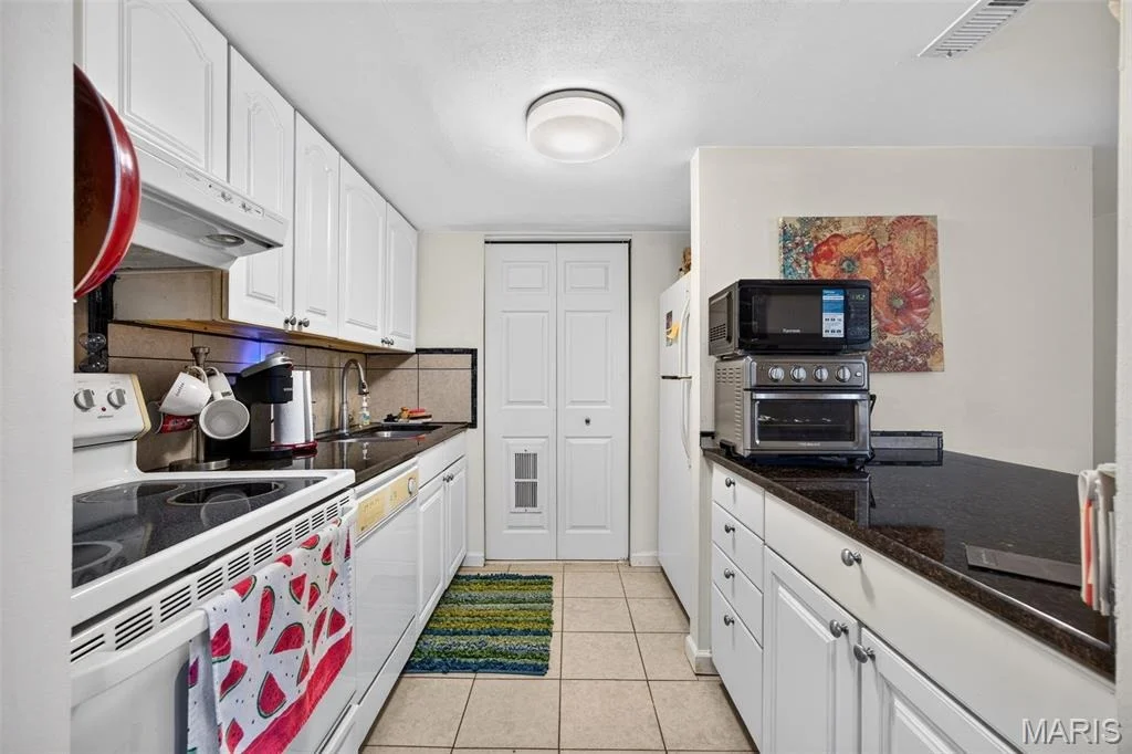 Photo of Unit E at 11 Fairways Circle
